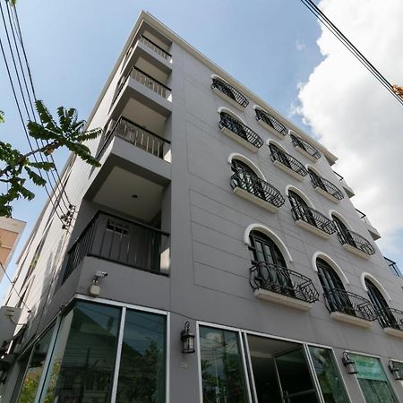 Resortel Lat Phrao 91 Bangkok Esterno foto