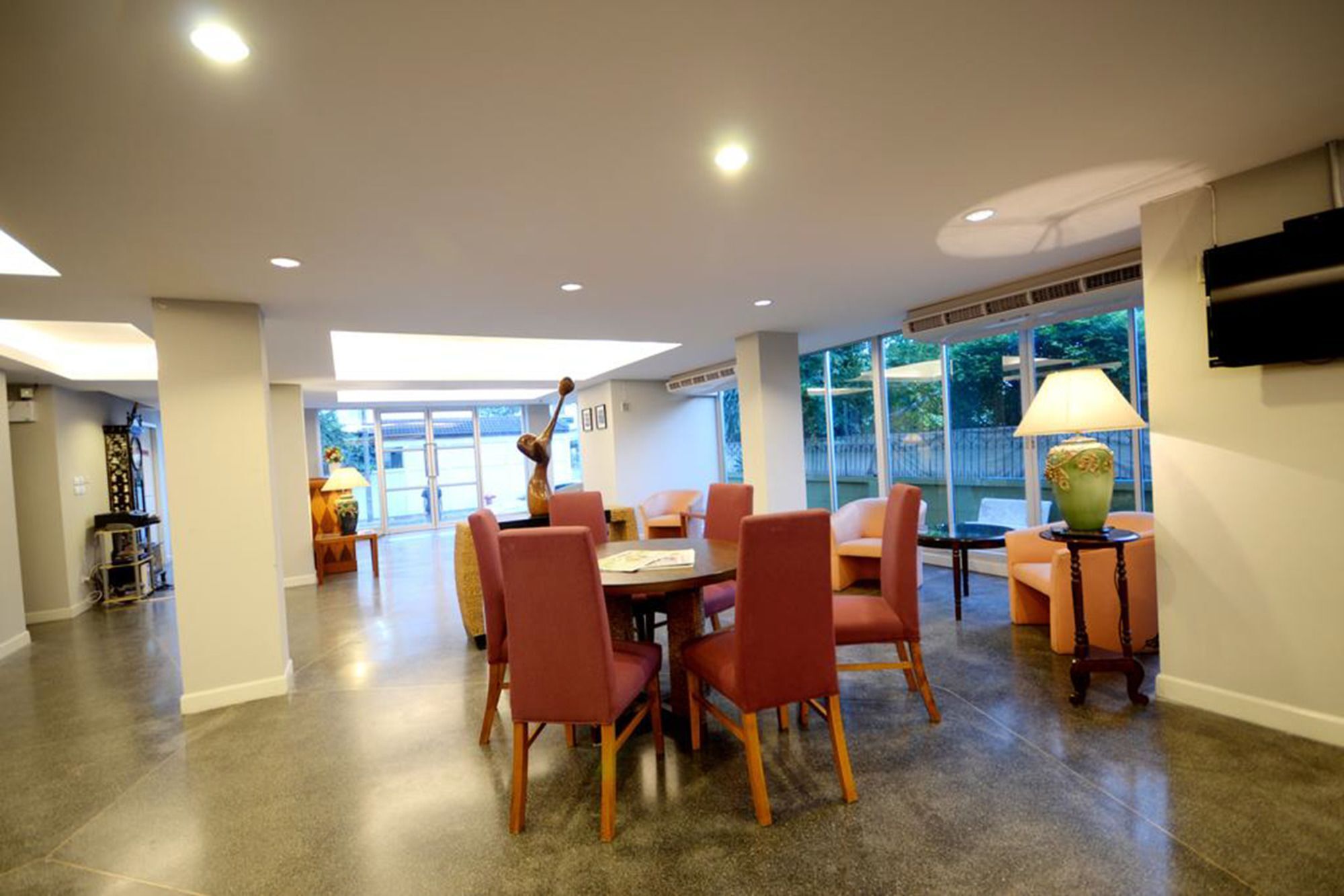 Resortel Lat Phrao 91 Bangkok Esterno foto